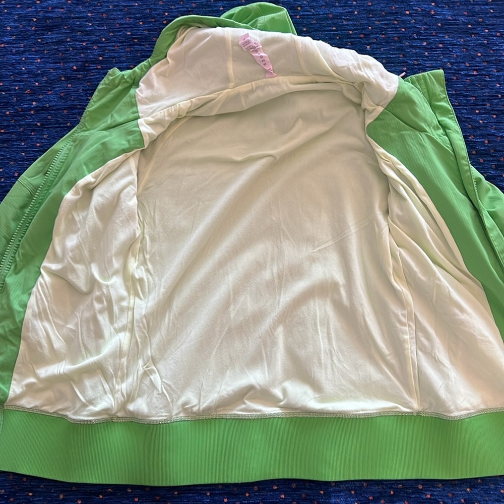 Lululemon “street to studio” Vibrant Green Hooded Jacket size 4 - Picture 7 of 7